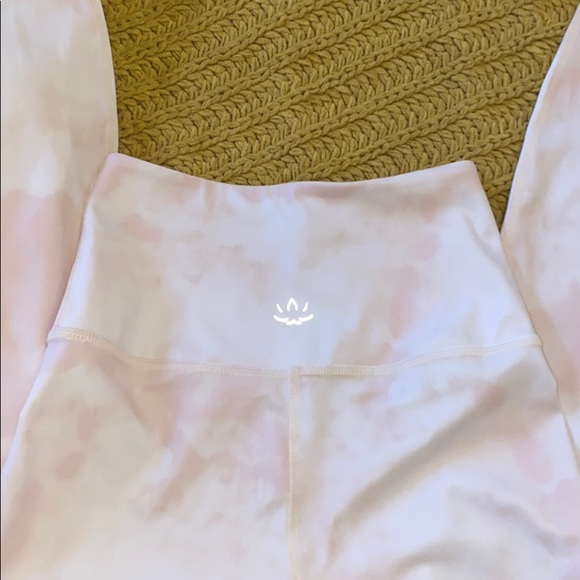 Beyond Yoga height wasted leggings - Picture 4 of 5